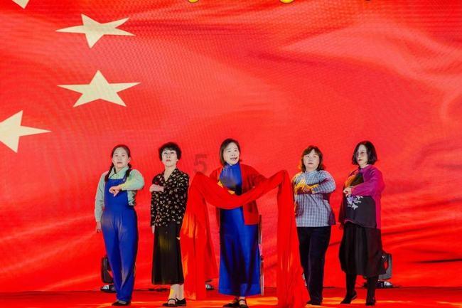 家长因为孩子发烧给老师再请假一晚怎么说？